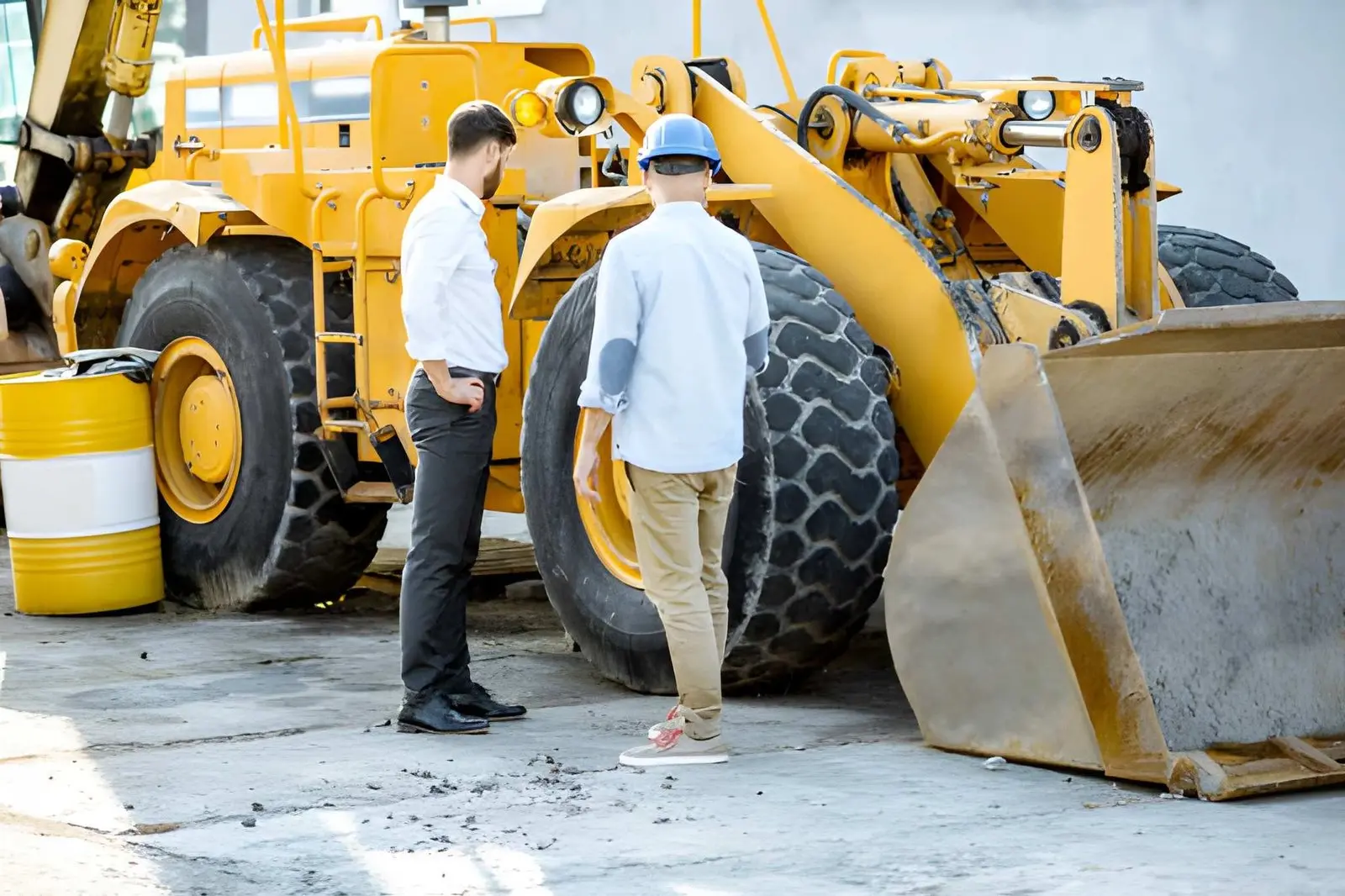 How to Avoid Common Mistakes as First-Time Equipment Buyers